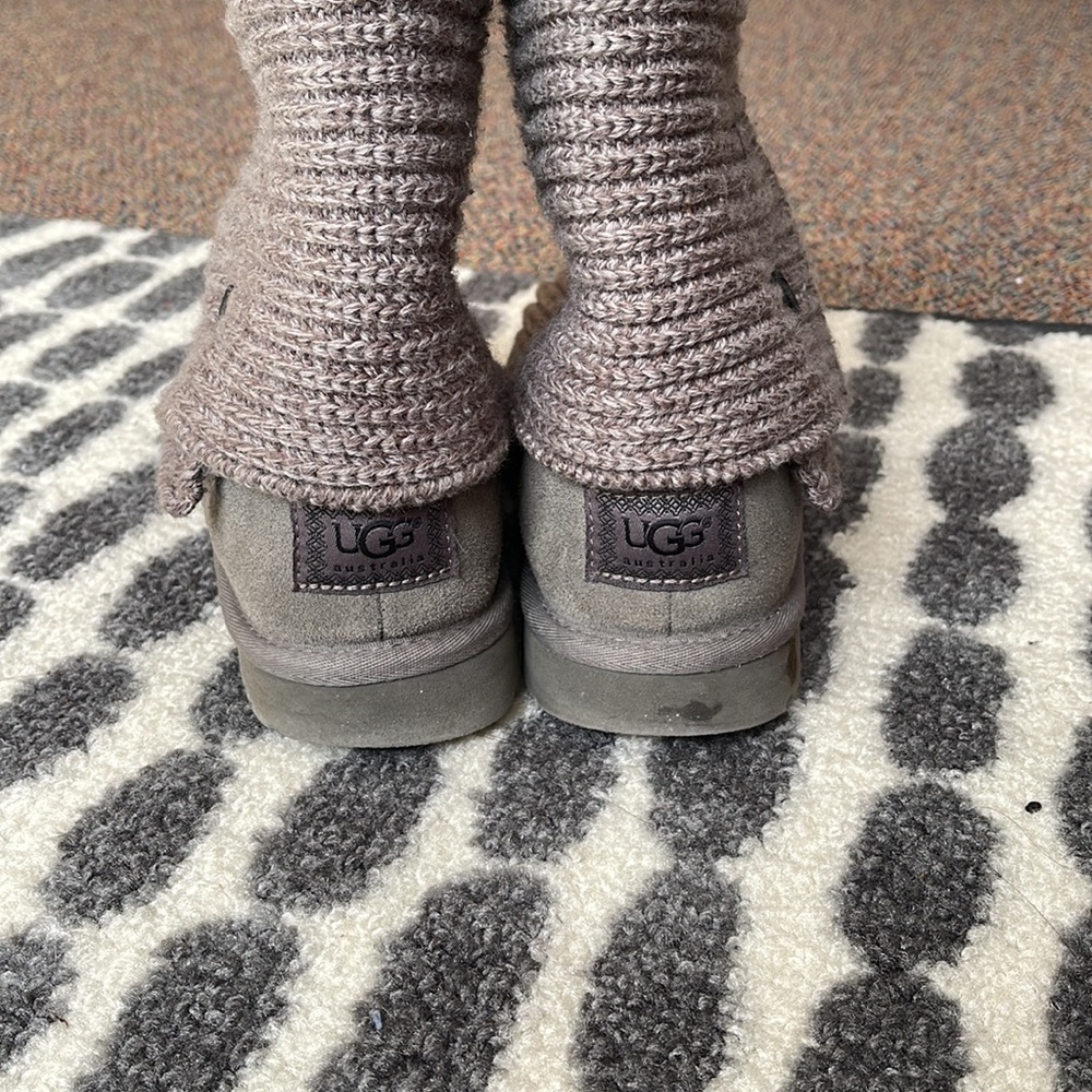 Gray Sweater Knit Uggs - image 2